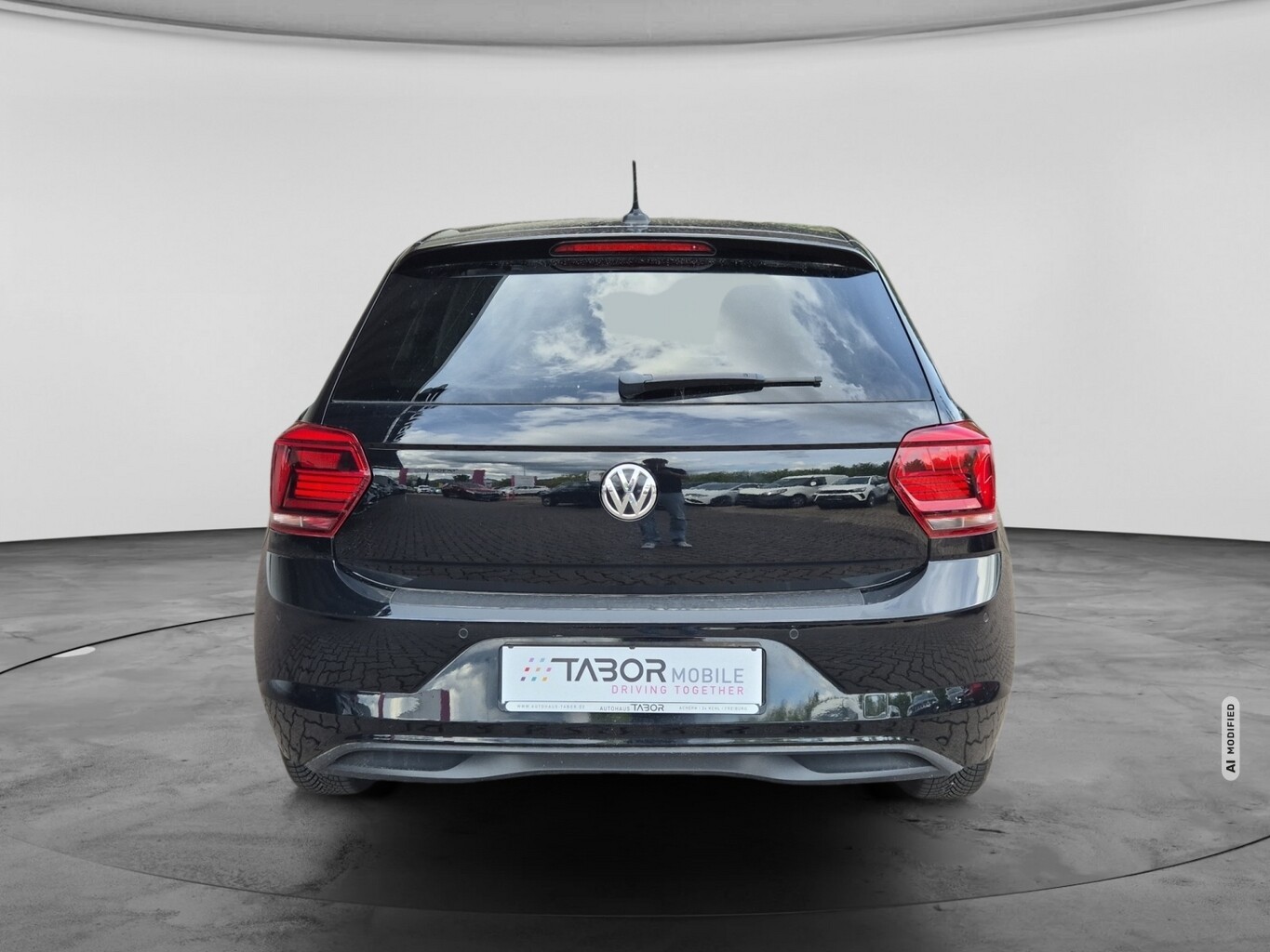 Volkswagen Polo 1.0 TSI 95 IQ.DRIVE PDC CompostitionM