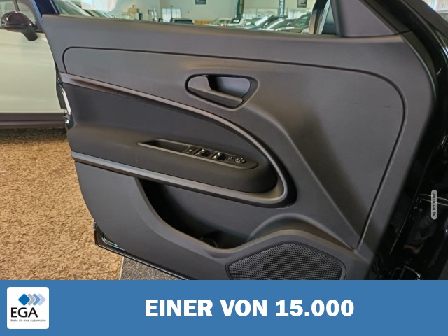 Fiat 600 Pop MHEV Spurhalteass. LED Temp Freisprecheinrichtung Klimaautomatik Musikst