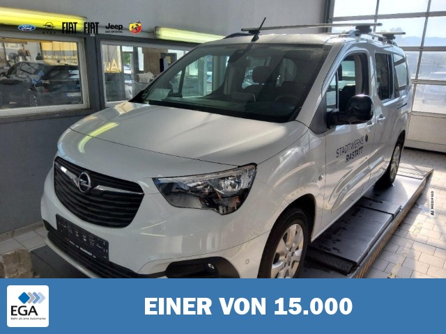 Opel Combo-e Life Ultimate XL 11kw Kamera PDC v+h