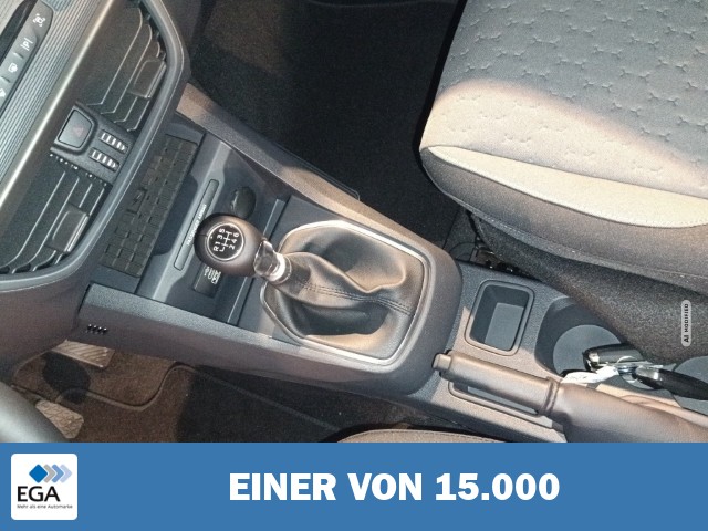 Ford Tourneo Courier TITANIUM AHK / WINTER PAKET / FAHRERASSISTENZ 3