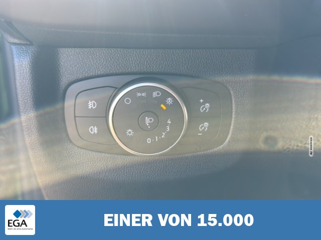 Ford Tourneo Courier Titanium TITANIUM NAVI / AHK / PDC / WINTER-PAKET 2