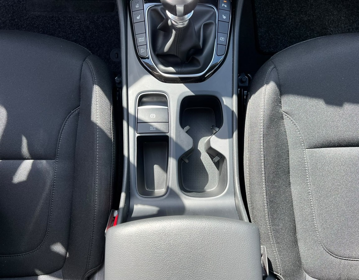 Hyundai Tucson 1.6 T-GDI Trend MHD - PDC - R.Kam - S-Dach