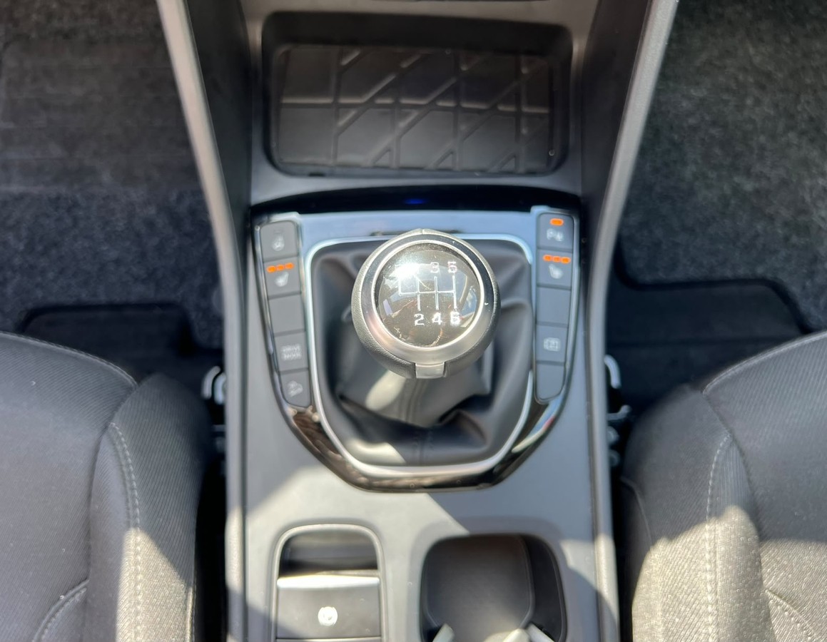 Hyundai Tucson 1.6 T-GDI Trend MHD - PDC - R.Kam - S-Dach
