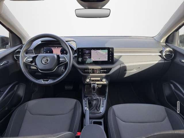 Skoda Fabia 1.0 TSI Drive DSG / PANORAMA / ACC / LED / SITZHEI