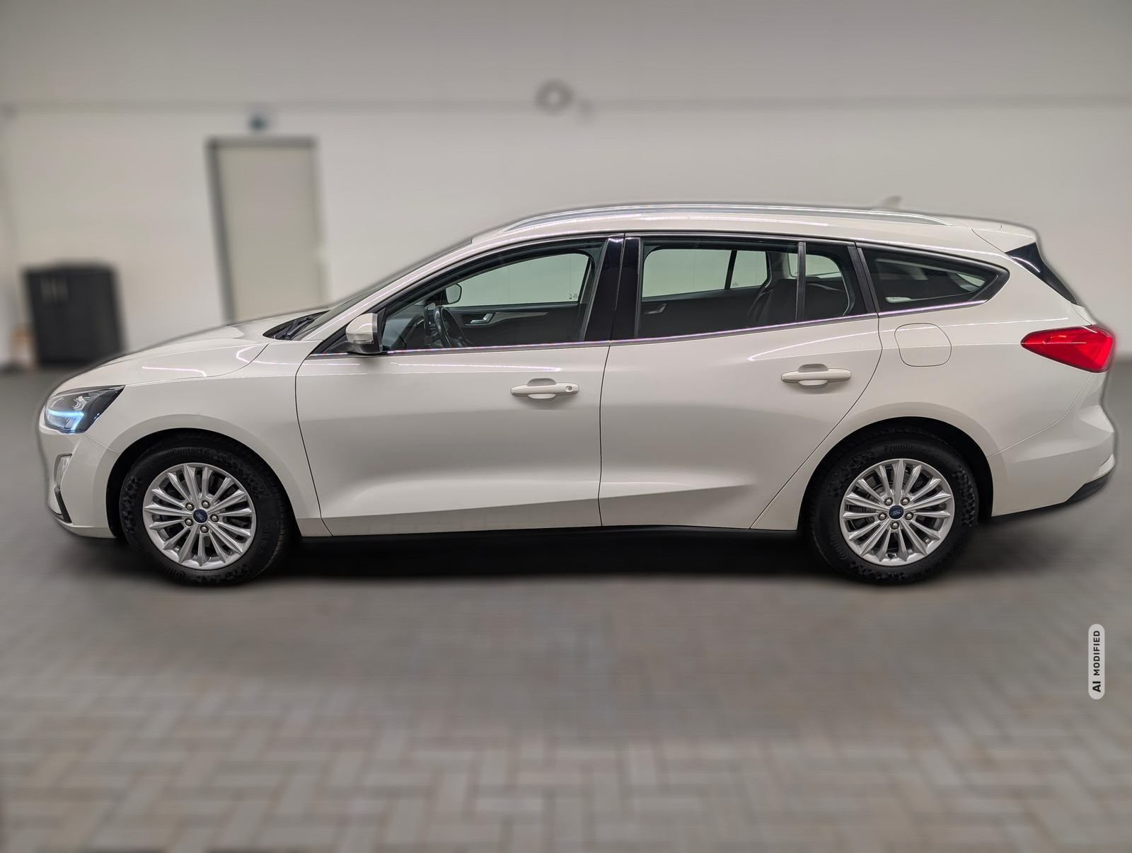 Ford Focus Turnier Titanium LED/Navi/DAB/Kam/ACC/Keyl