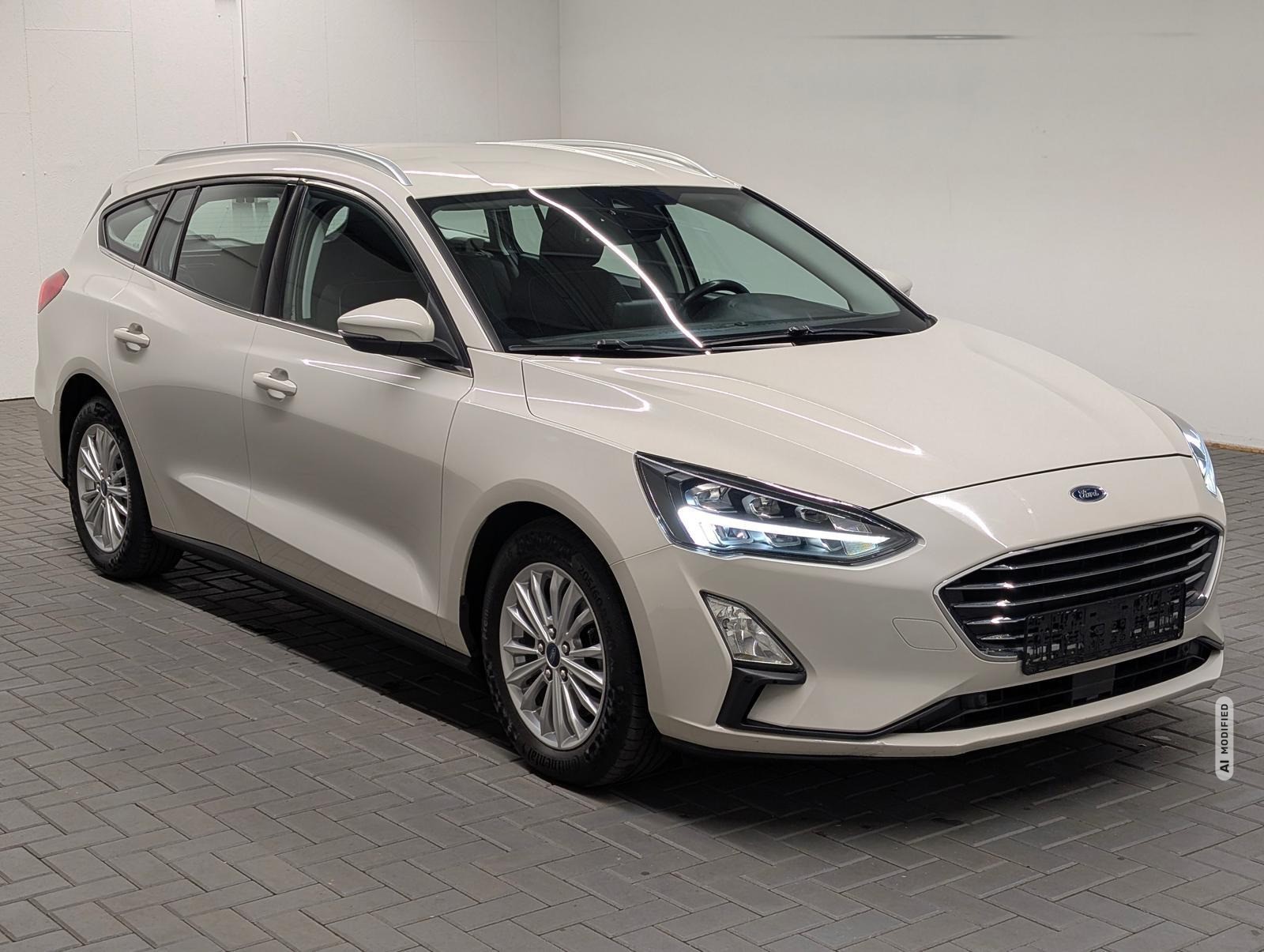 Ford Focus Turnier Titanium LED/Navi/DAB/Kam/ACC/Keyl