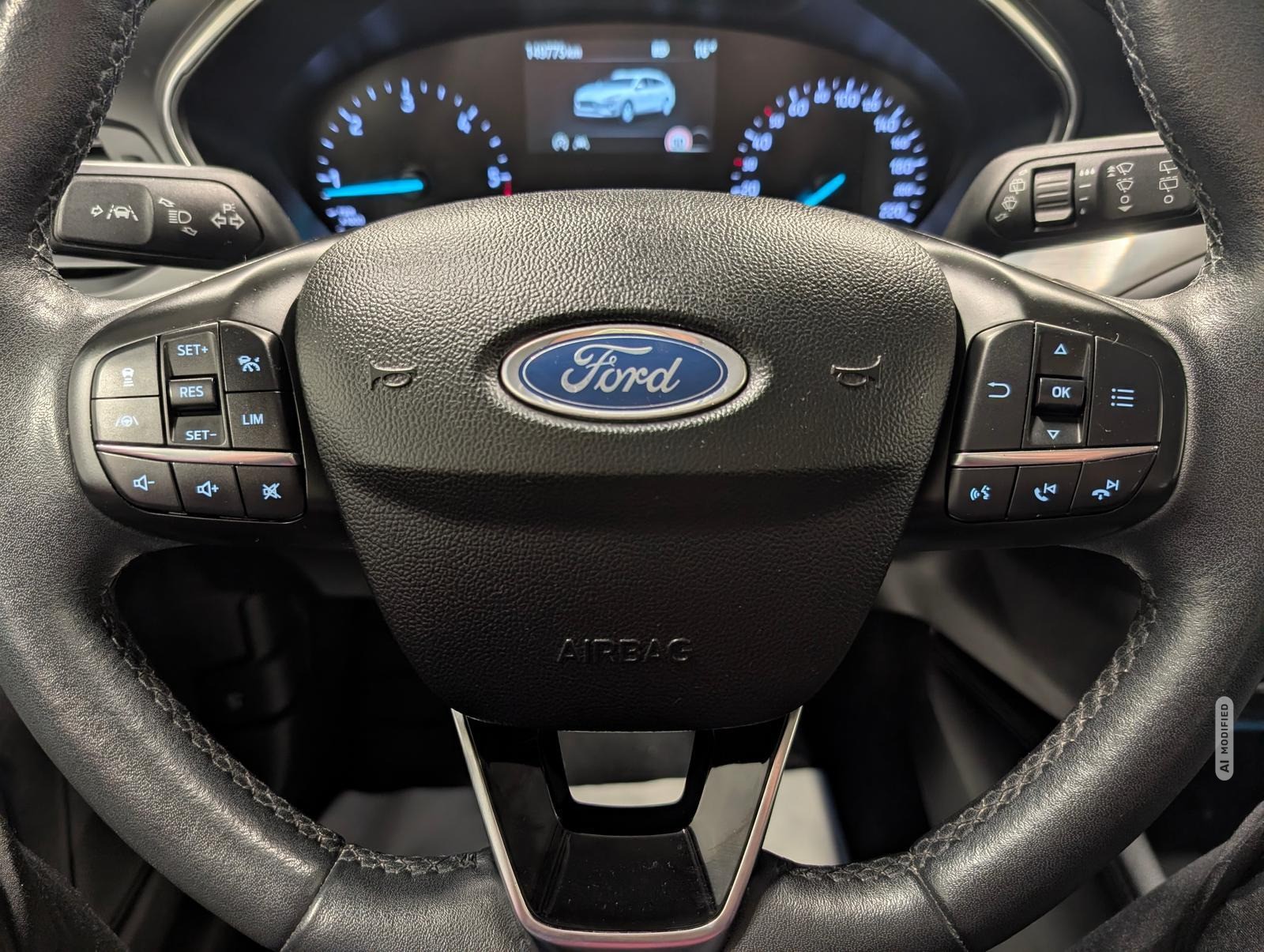 Ford Focus Turnier Titanium LED/Navi/DAB/Kam/ACC/Keyl