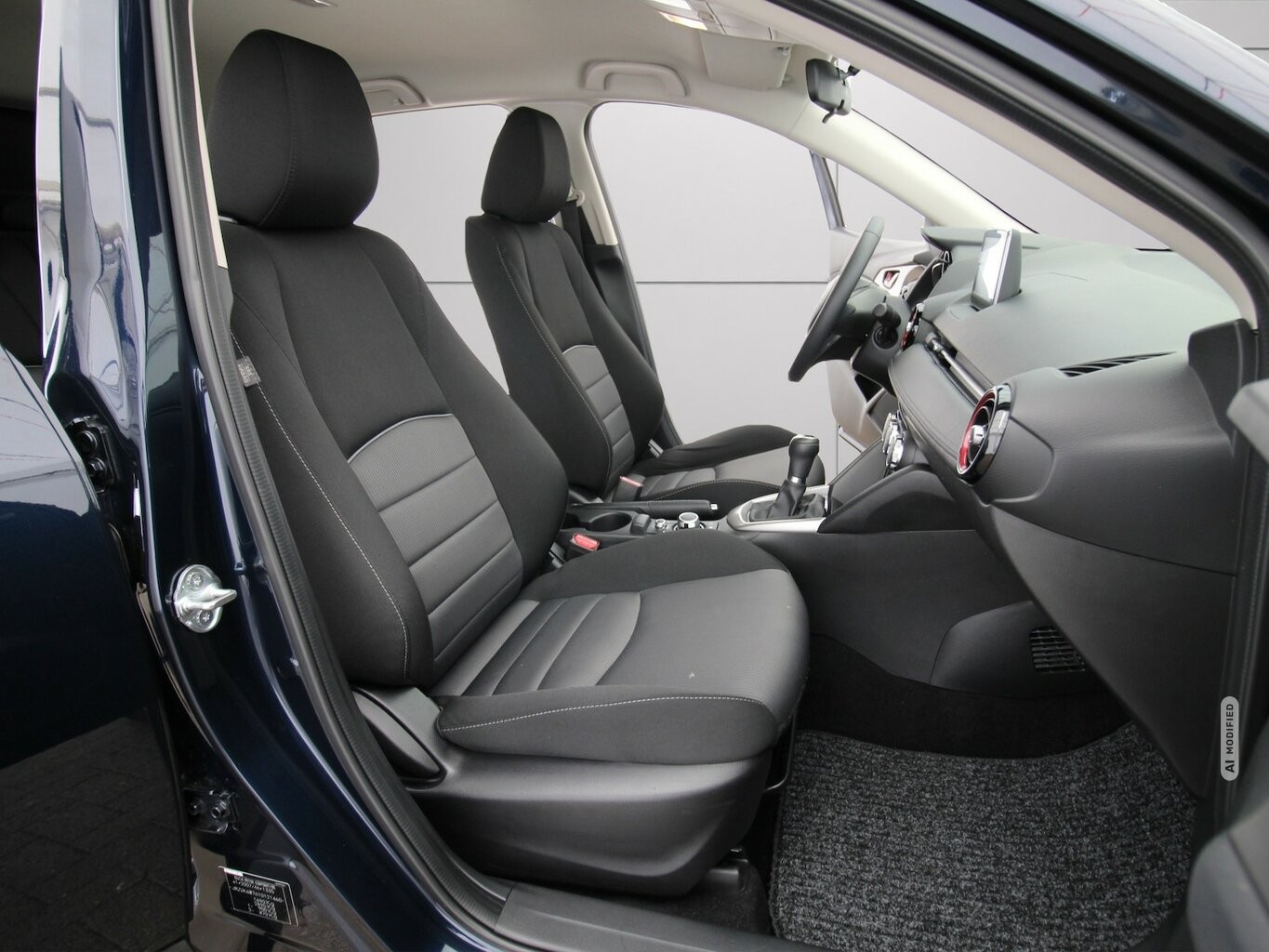 Mazda CX-3 2.0 SKYACTIV-G 120 Center-Line SITZHEIZUNG...