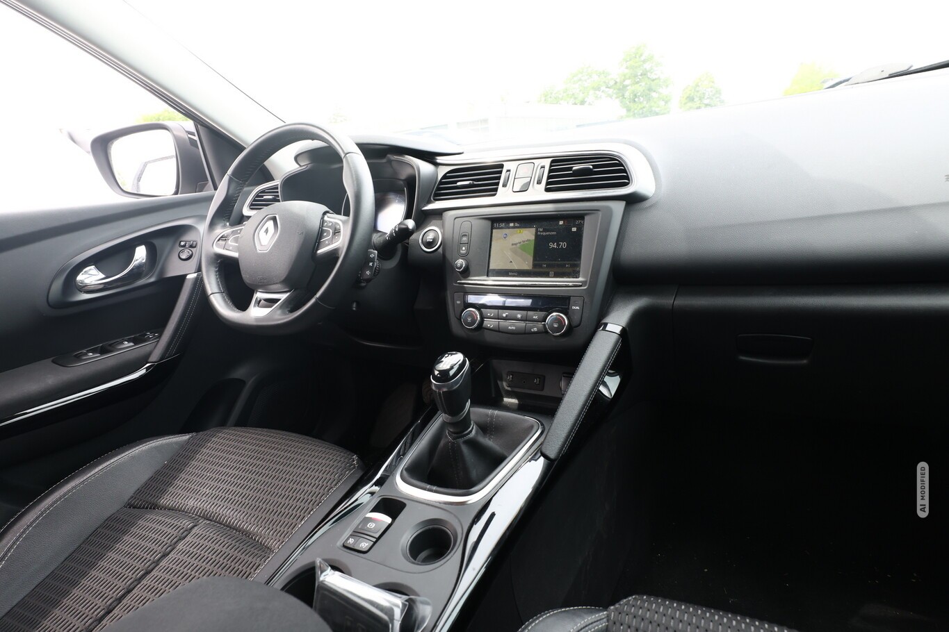 Renault Kadjar 1.2 TCe 130 Limited Nav PDC SHZ Kam Temp