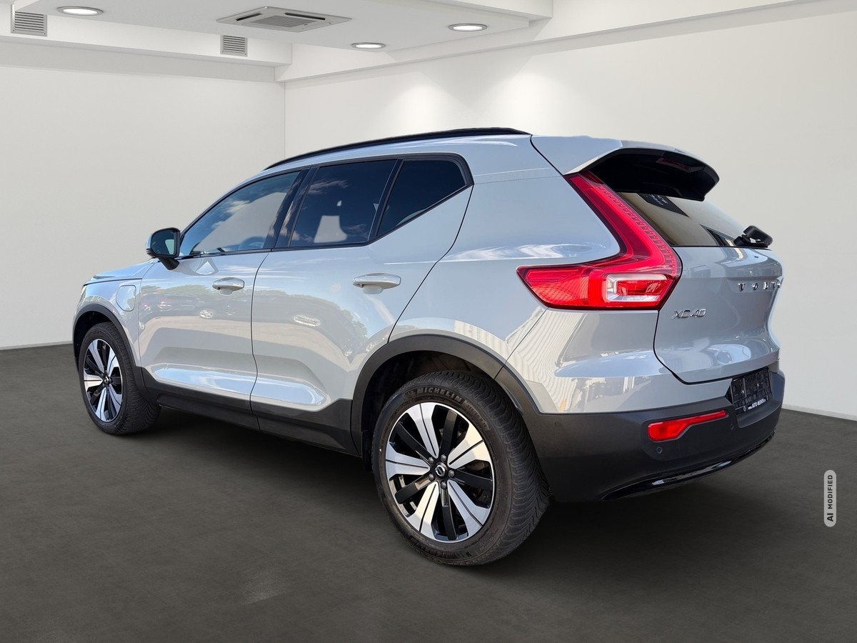 Volvo XC40 T5 PHEV Plus Dark 360 Kam