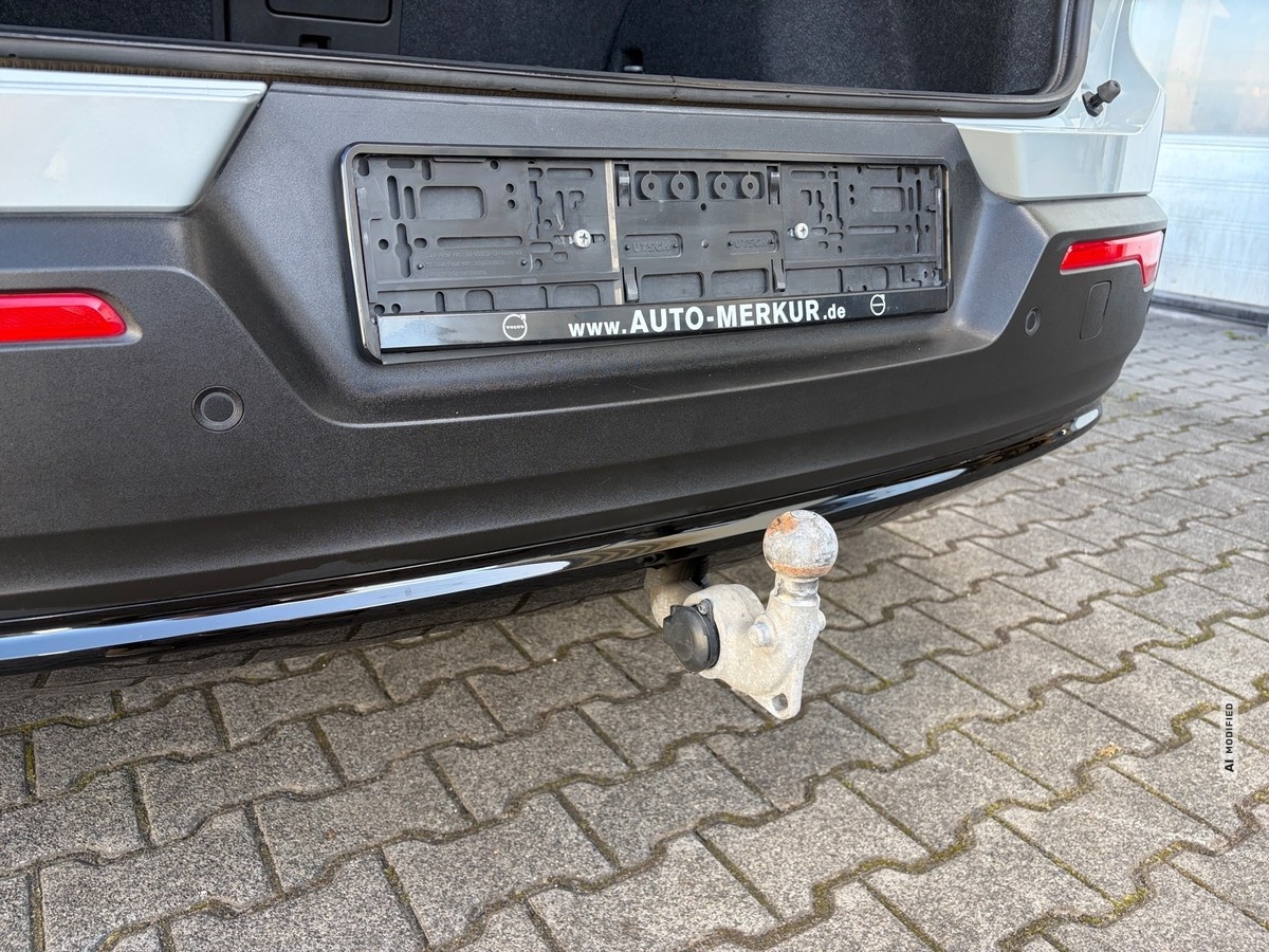 Volvo XC40 T5 PHEV Plus Dark 360 Kam