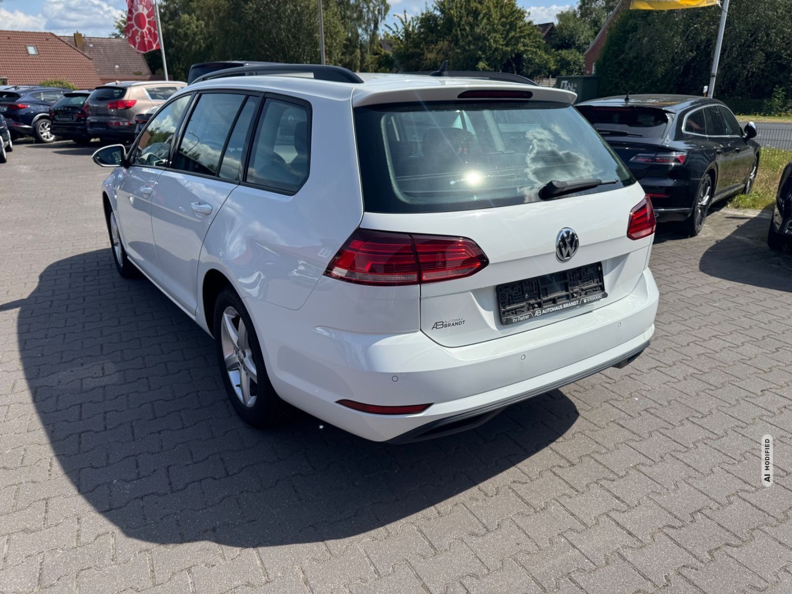 Volkswagen Golf VII Variant MFL ALLWETTER NAVI PDC SHZ Car Play 