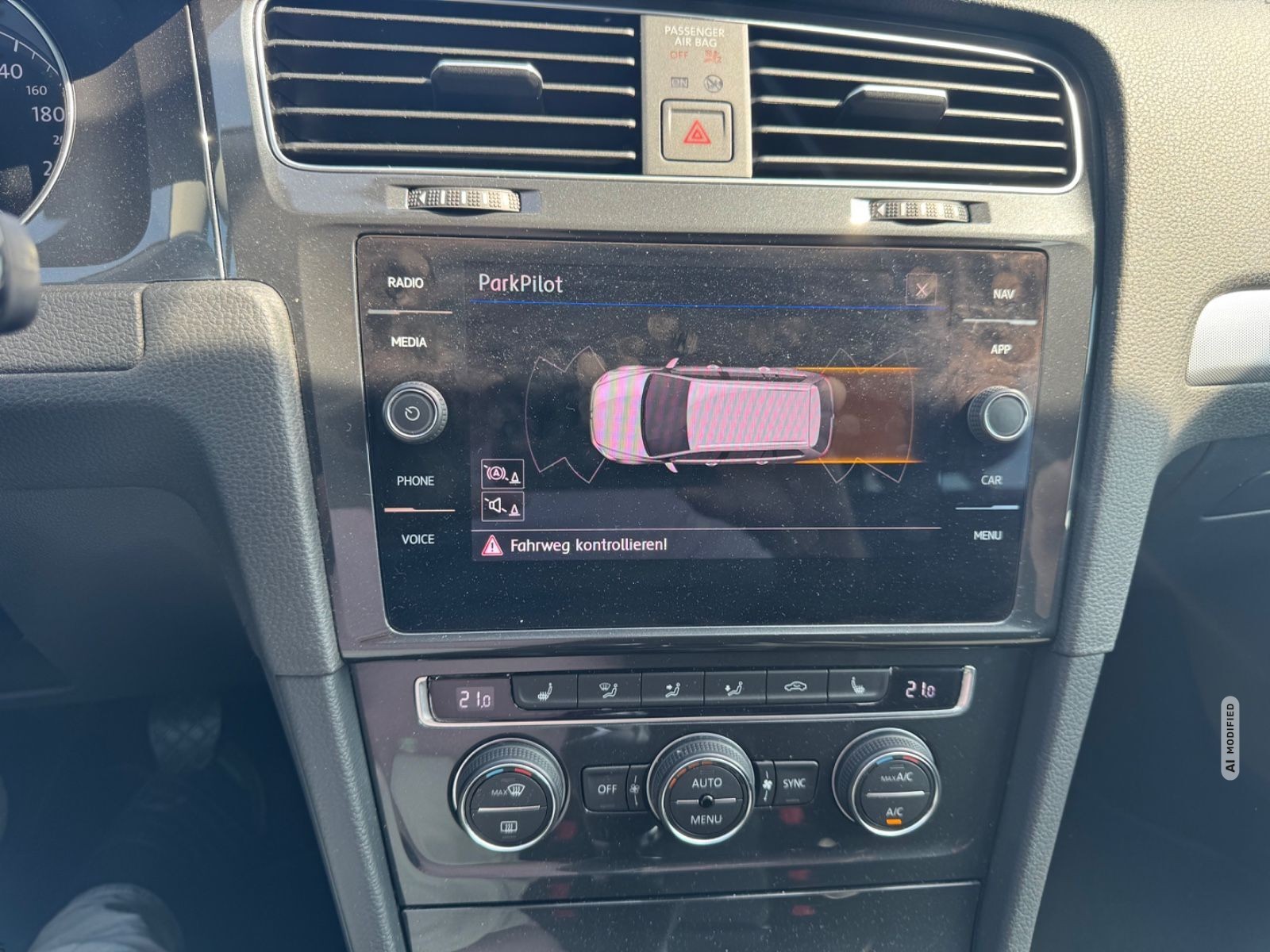 Volkswagen Golf VII Variant MFL ALLWETTER NAVI PDC SHZ Car Play 