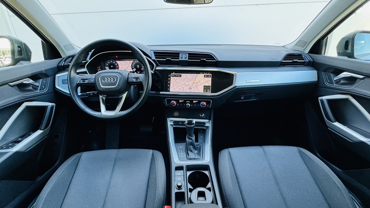 Audi Q3 35 1.5 TFSI NAVI ACC LED AHK R-CAM