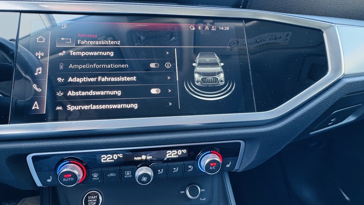 Audi Q3 35 1.5 TFSI NAVI ACC LED AHK R-CAM