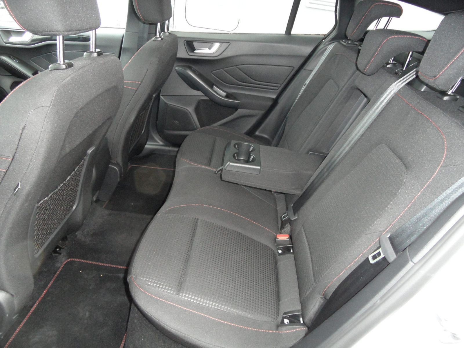 Ford Focus Turnier ST-Line X+Cam+Panoramadach+AHK+AT