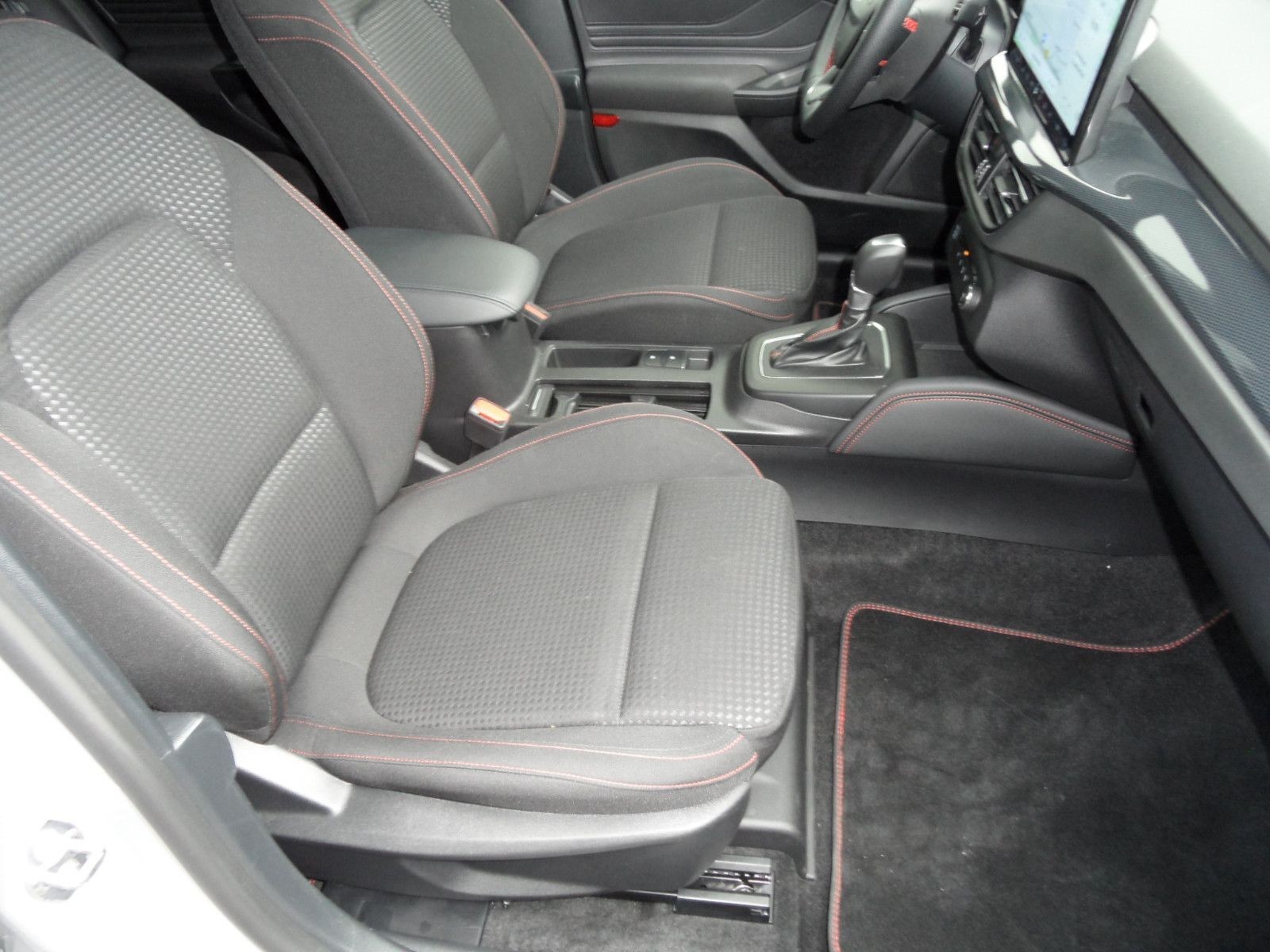 Ford Focus Turnier ST-Line X+Cam+Panoramadach+AHK+AT