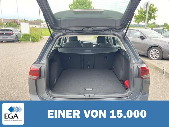 Volkswagen Golf Variant 1.5 eTSI DSG ACTIVE AHK+APP-CONNECT