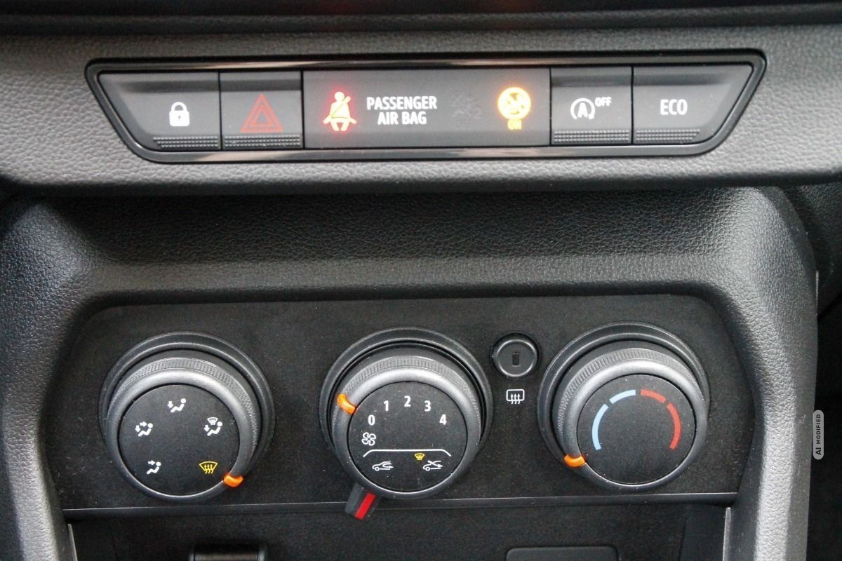 Dacia Sandero Essential TCe 90