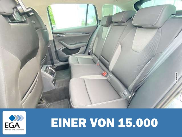 Skoda Octavia Combi 2.0 TDI DSG 4x4 Ambition 18