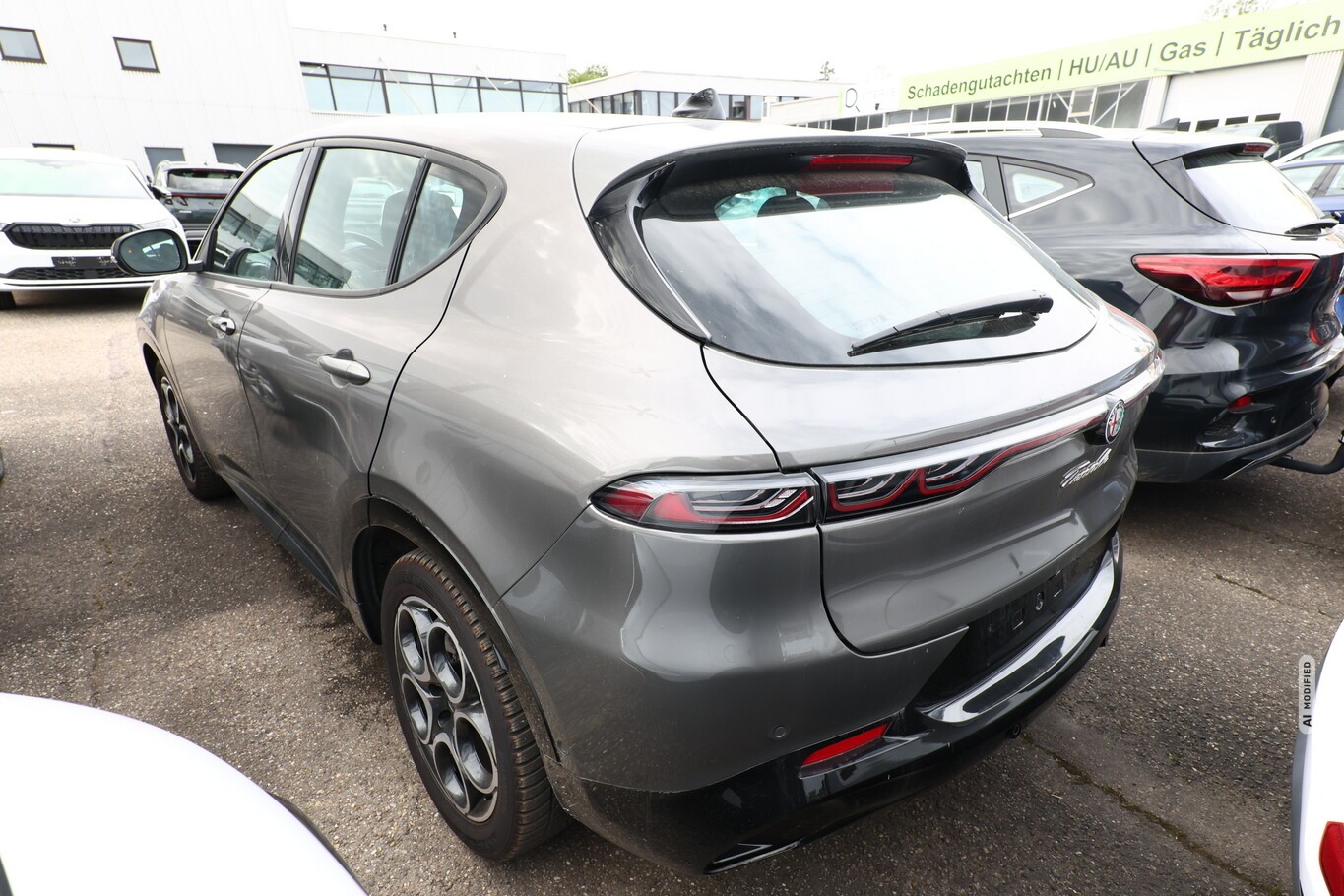 Alfa Romeo Tonale Hybrid Sprint TechP Klimaaut. 19