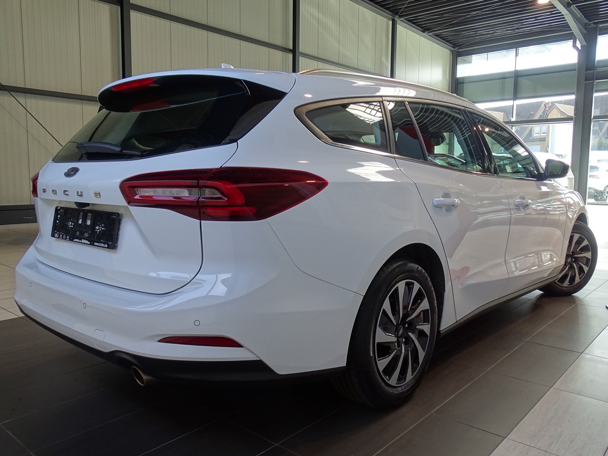 Ford Focus 1.0 EcoBoost Turnier Mild-Hybrid Titanium 