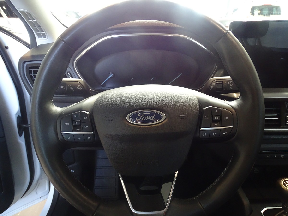 Ford Focus 1.0 EcoBoost Turnier Mild-Hybrid Titanium 