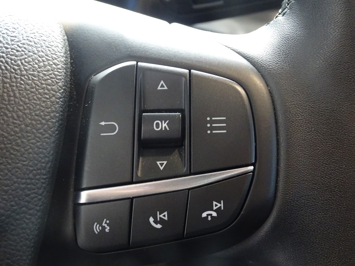 Ford Focus 1.0 EcoBoost Turnier Mild-Hybrid Titanium 