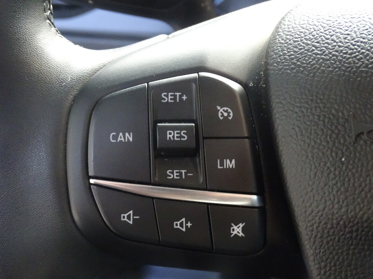 Ford Focus 1.0 EcoBoost Turnier Mild-Hybrid Titanium 