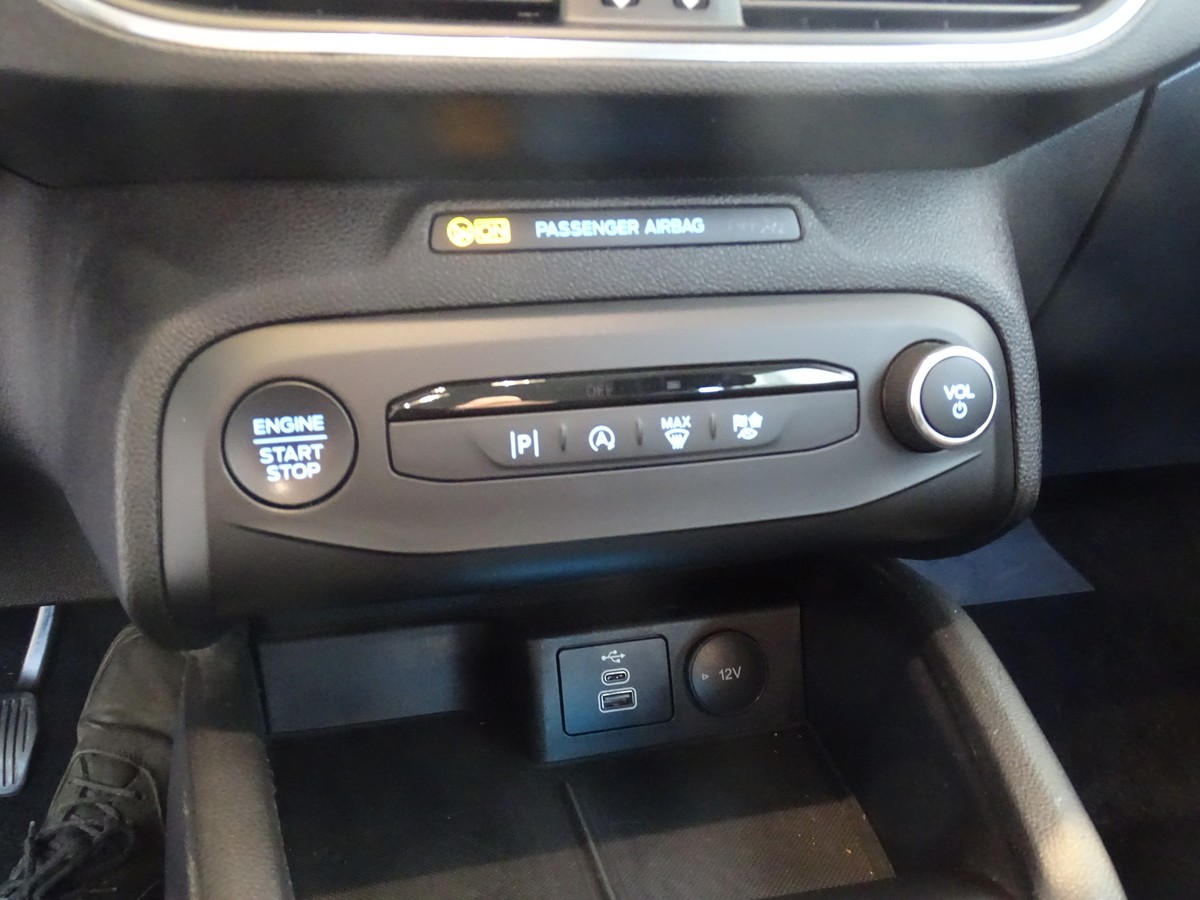Ford Focus 1.0 EcoBoost Turnier Mild-Hybrid Titanium 