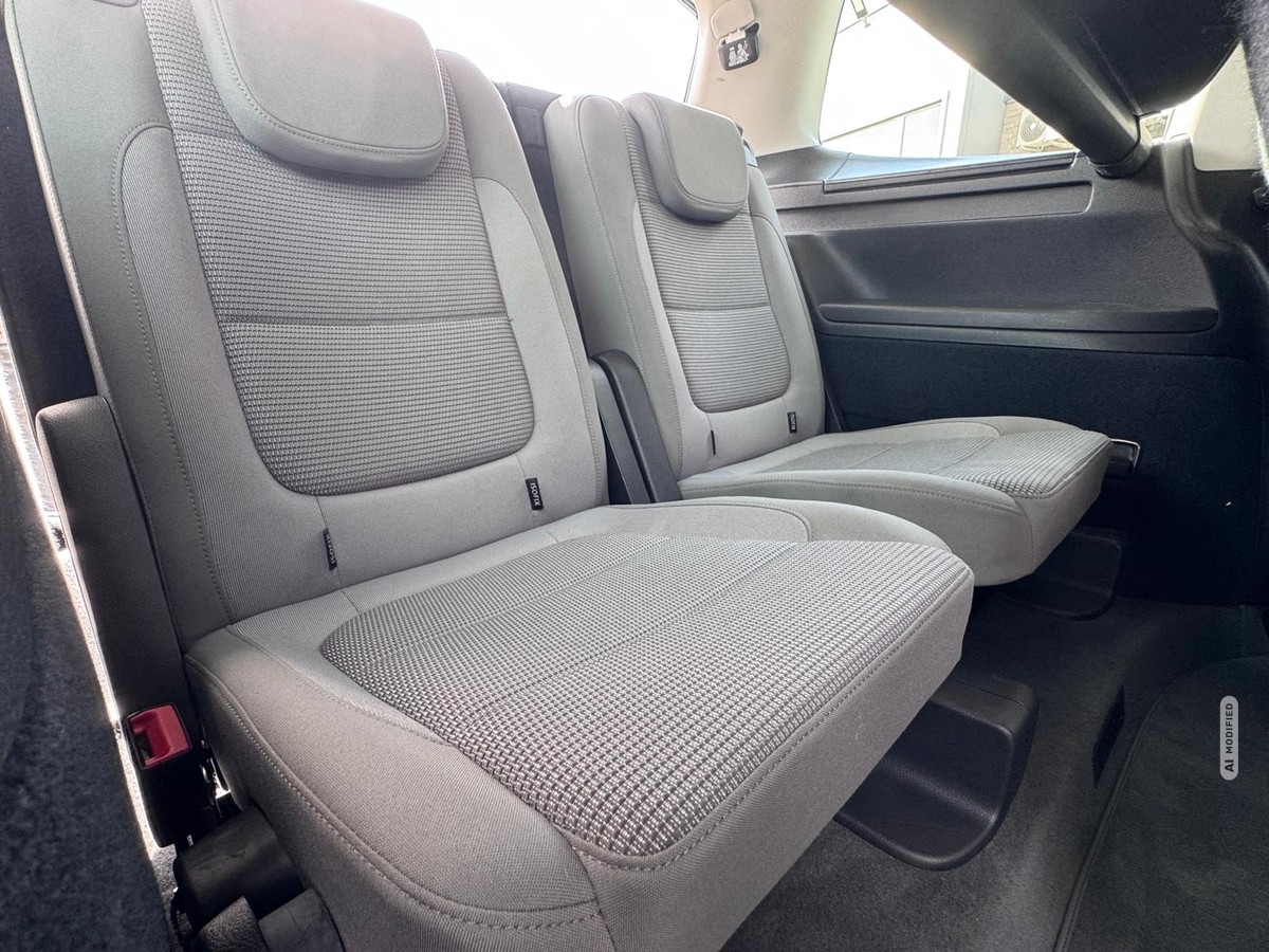 Volkswagen Sharan 2.0 TDI Comfortline*7-Sitze*AHK*