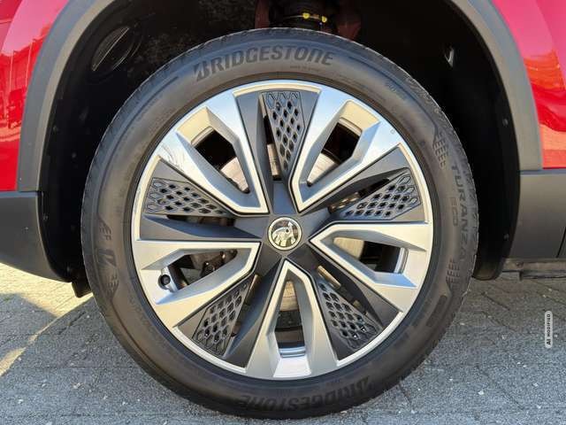 Skoda Karoq 2.0 TDI Style KLIMA / AHK / LEDER / PANORAMA / NAV