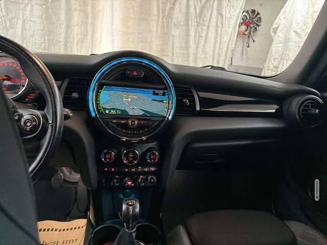 MINI Cooper S Seven Chili LED NAVI LEDER TEMPOMAT PDC