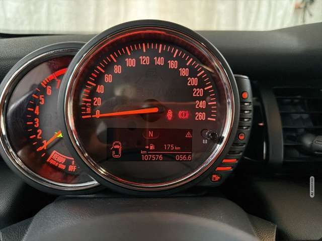 MINI Cooper S Seven Chili LED NAVI LEDER TEMPOMAT PDC