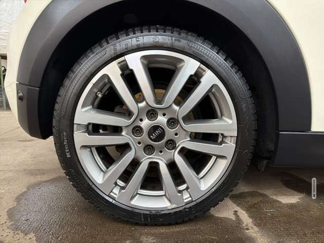 MINI Cooper S Seven Chili LED NAVI LEDER TEMPOMAT PDC