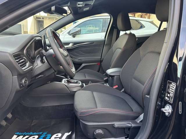 Ford Focus ST-Line*Limo.*NAVI*CARPLAY*LED*ACC*KAMERA*SYNC4...