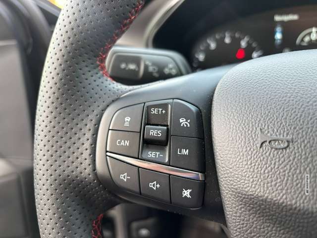 Ford Focus ST-Line*Limo.*NAVI*CARPLAY*LED*ACC*KAMERA*SYNC4...