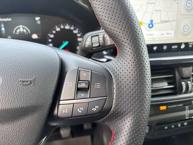 Ford Focus ST-Line*Limo.*NAVI*CARPLAY*LED*ACC*KAMERA*SYNC4...
