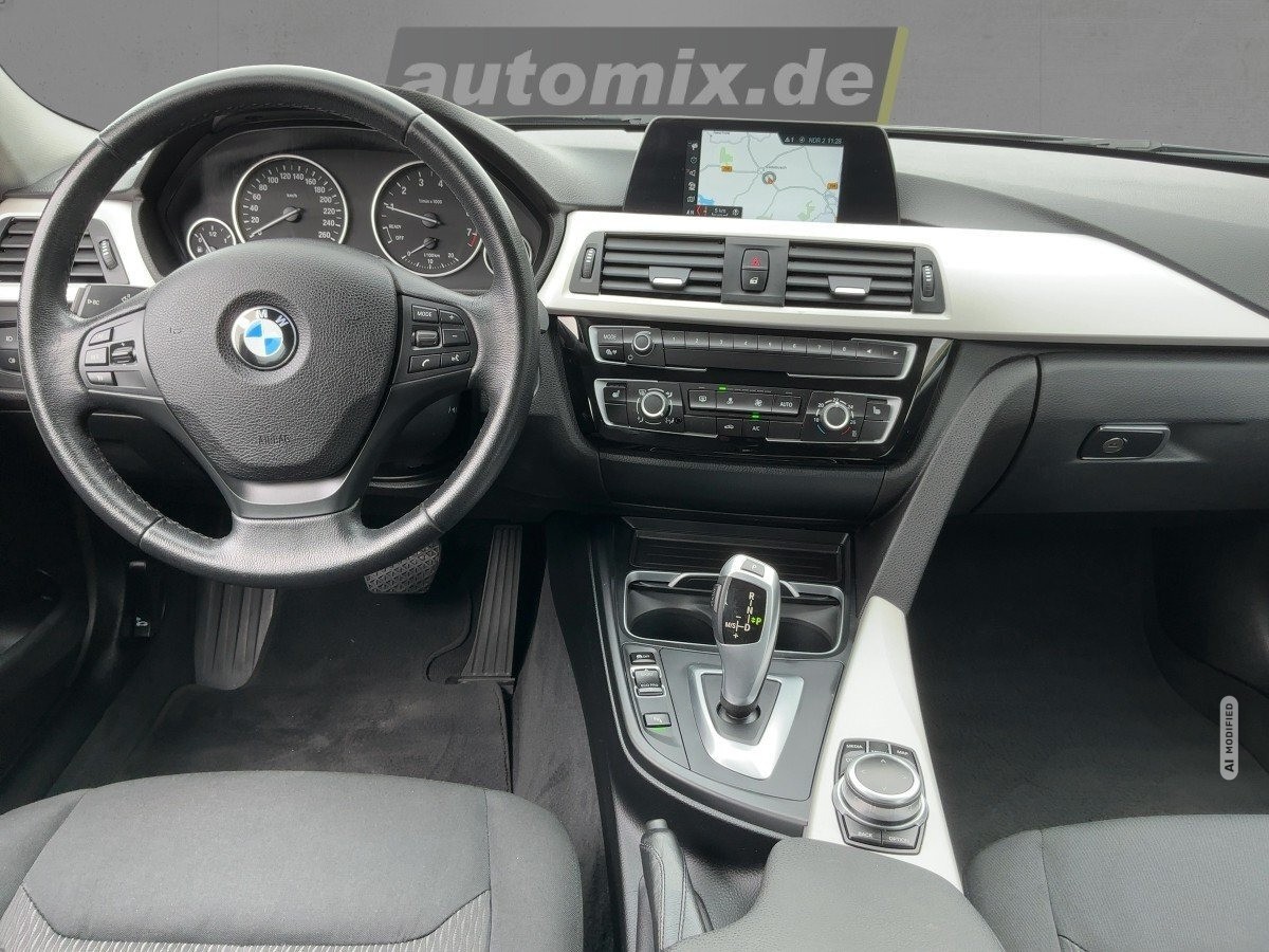 BMW 318 i Touring  Advantage AUTOM.,LED,Navi,SHZ,PDC