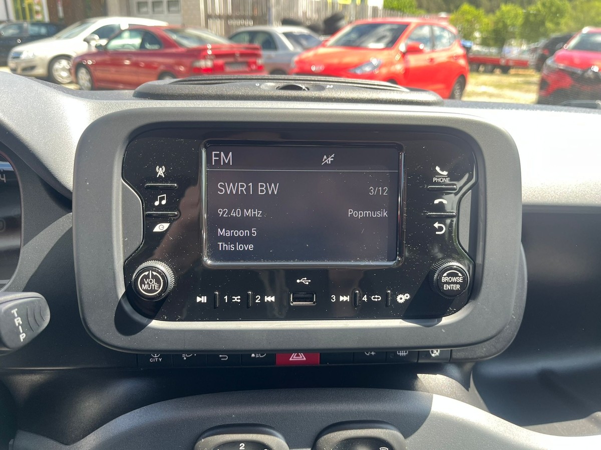 Fiat Panda 1.0 Mild Hybrid Base *Klima*wenig KM*