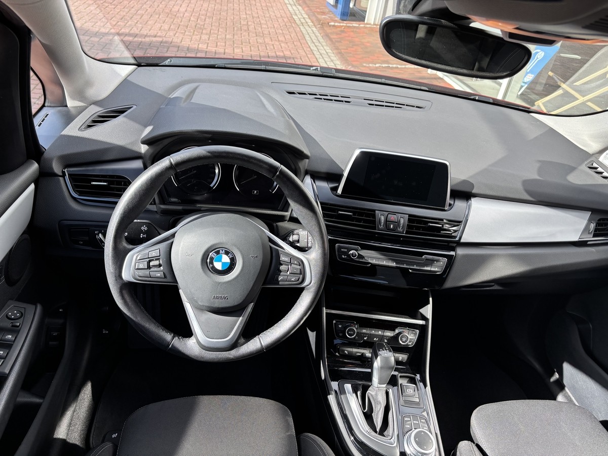 BMW 225 Active TourerTempomat,El.Heckklappe,Navi,GJR