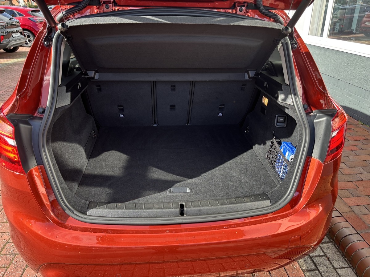 BMW 225 Active TourerTempomat,El.Heckklappe,Navi,GJR