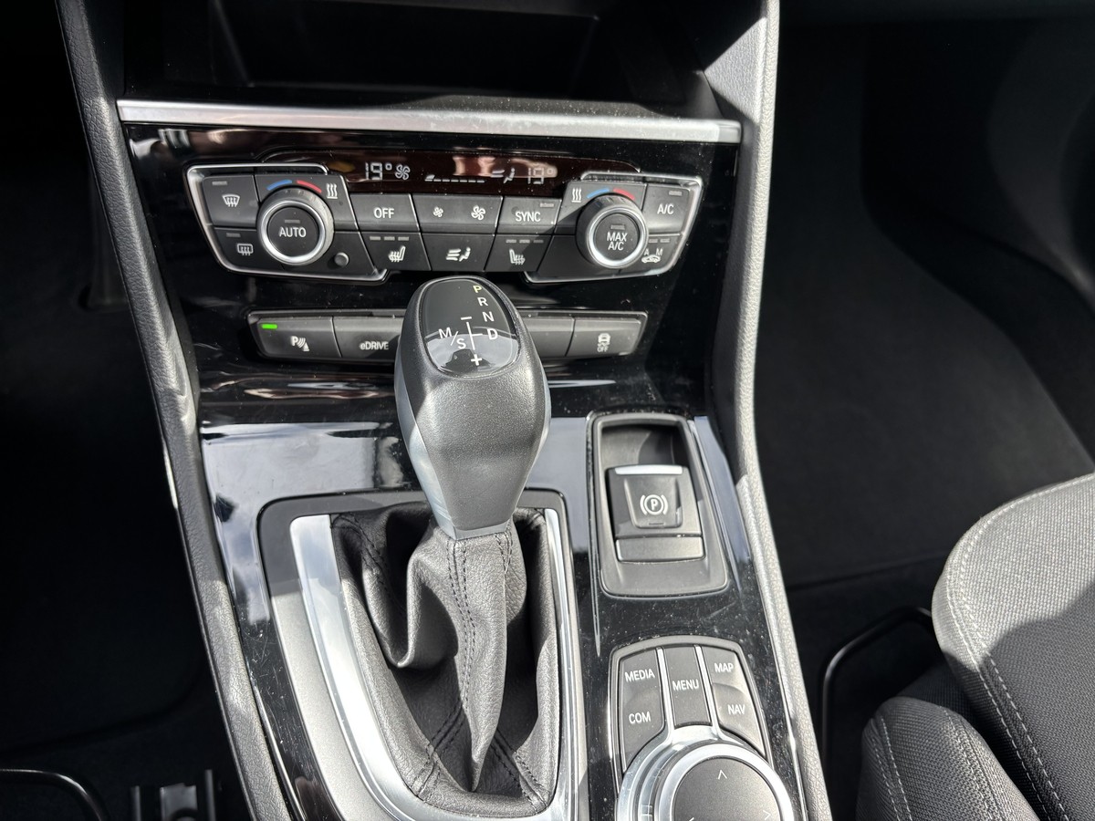 BMW 225 Active TourerTempomat,El.Heckklappe,Navi,GJR