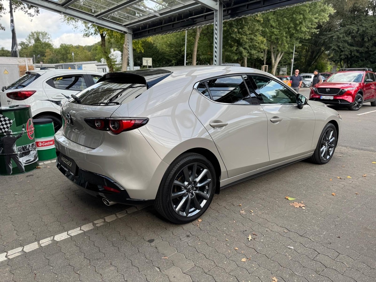 Mazda 3 2,5L 140PS - Bose, Matrix LED, Head Up, Carplay, 360* PDC 