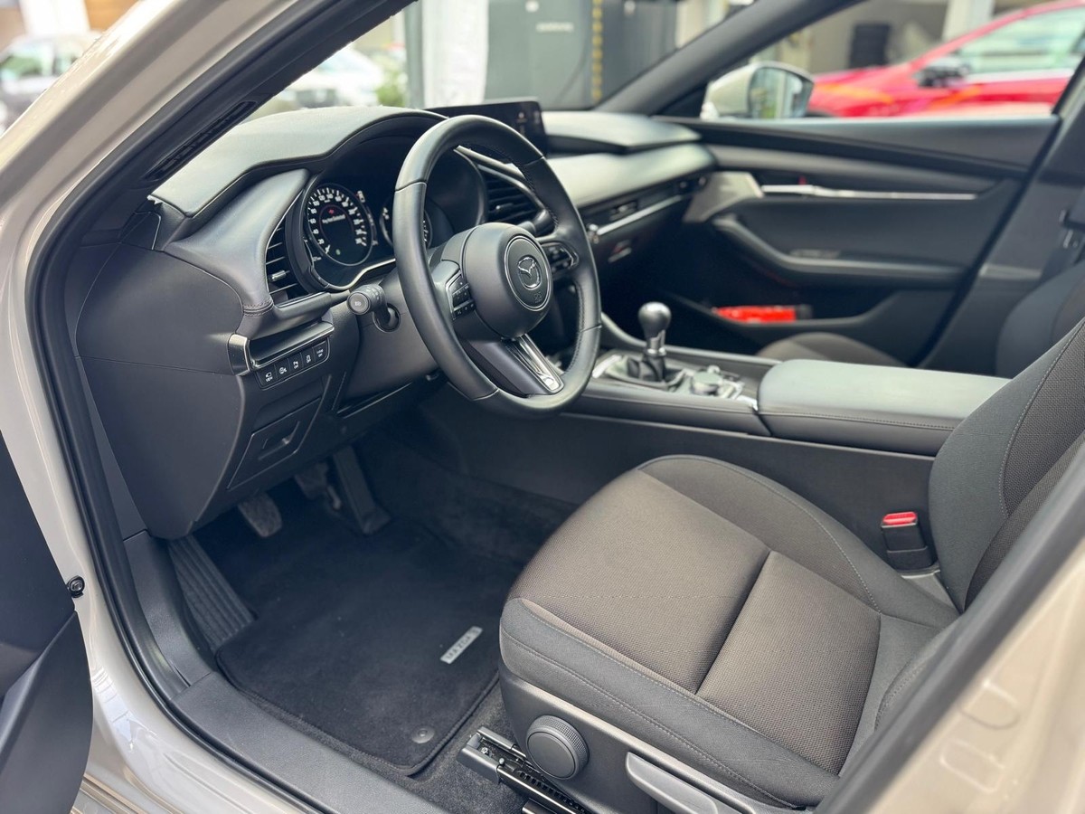 Mazda 3 2,5L 140PS - Bose, Matrix LED, Head Up, Carplay, 360* PDC 