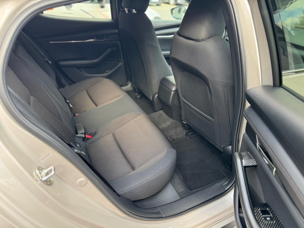Mazda 3 2,5L 140PS - Bose, Matrix LED, Head Up, Carplay, 360* PDC 