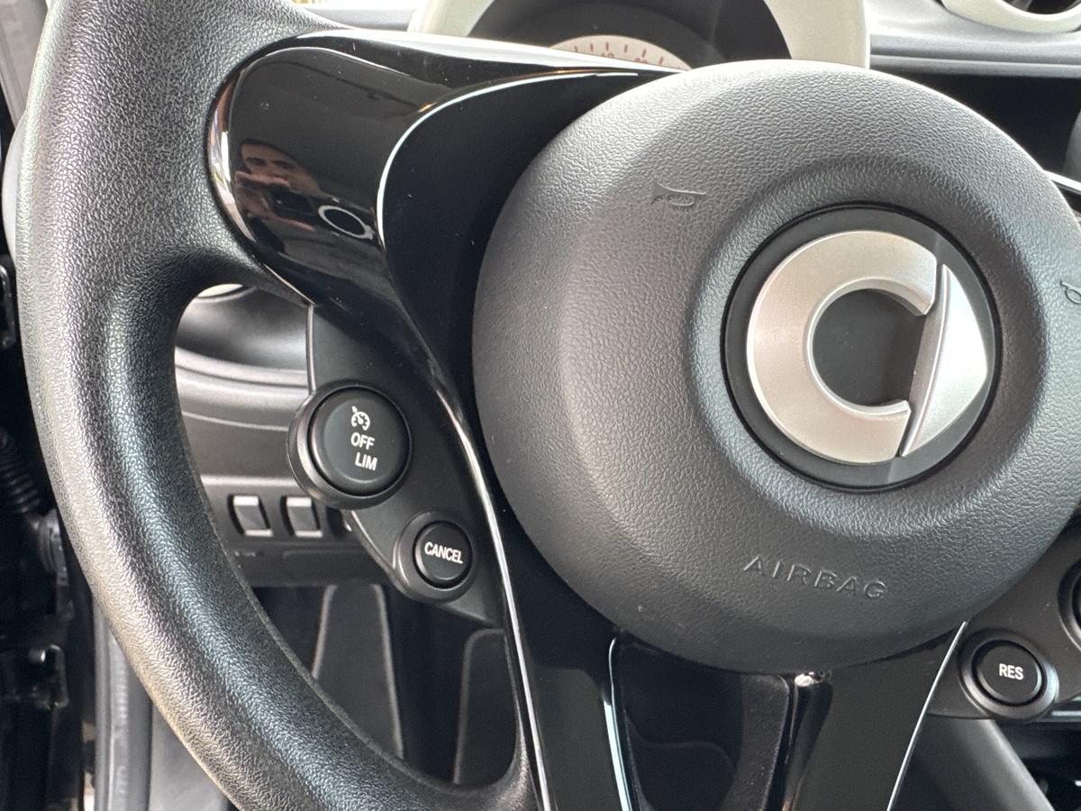 Smart ForTwo Automatik*Wenig Kilometer*Bluetooth*Tempomat