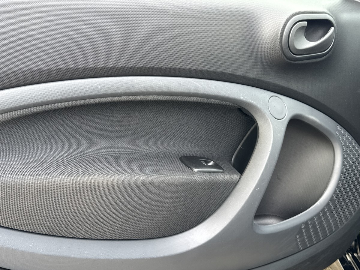 Smart ForTwo Automatik*Wenig Kilometer*Bluetooth*Tempomat