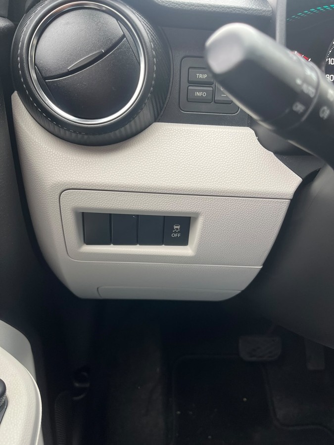Suzuki Ignis 1.2 *1.Hand*Automatik*Navi*Bluetooth*Rückfahrkamera