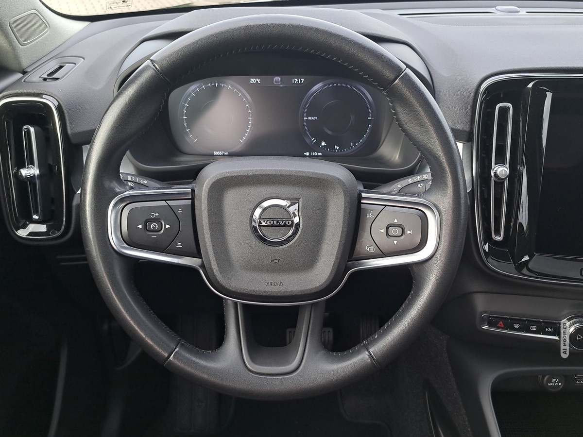 Volvo XC40 T5 Plug-In Hybrid*NAVI*RÜCKFAHRCAM*PANO-DACH*STANDHEIZ